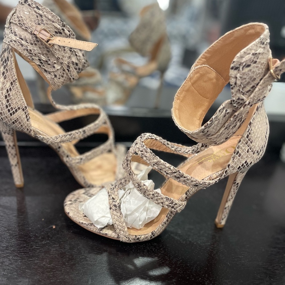 Snake skin ankle heel